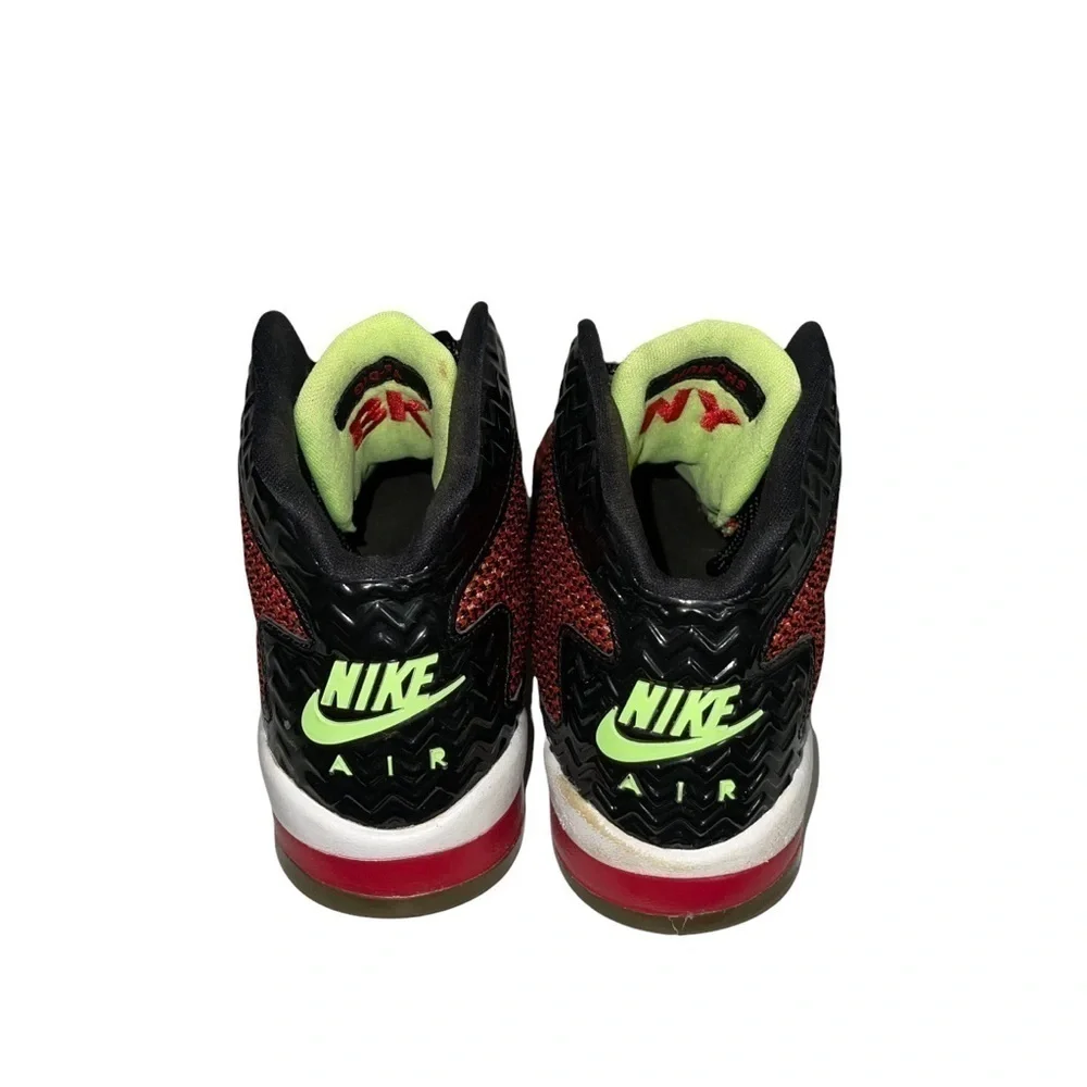 Nike Jordan Spike 40 Shoes Size 7Y